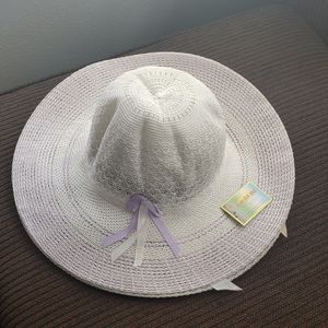 Lady's hats